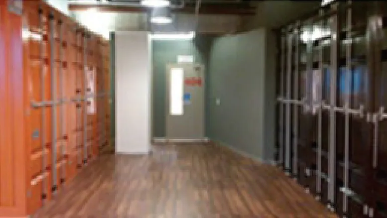 Corredor interno de container personalizado